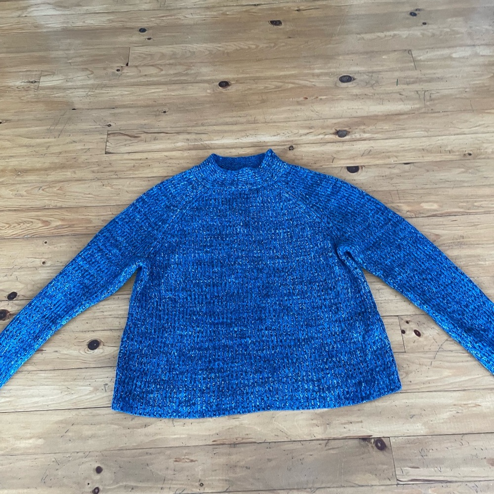 Banana Republic Women’s Blue Knit Sweater - Picture 4 of 6